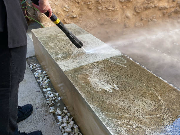 Best Garage Pressure Washing  in Williamsburg, OH