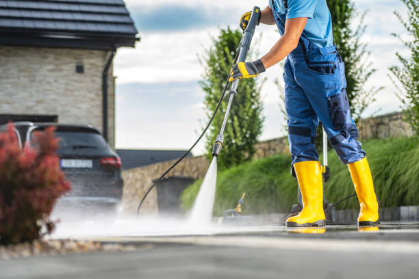 Best Sidewalk Pressure Washing  in Williamsburg, OH